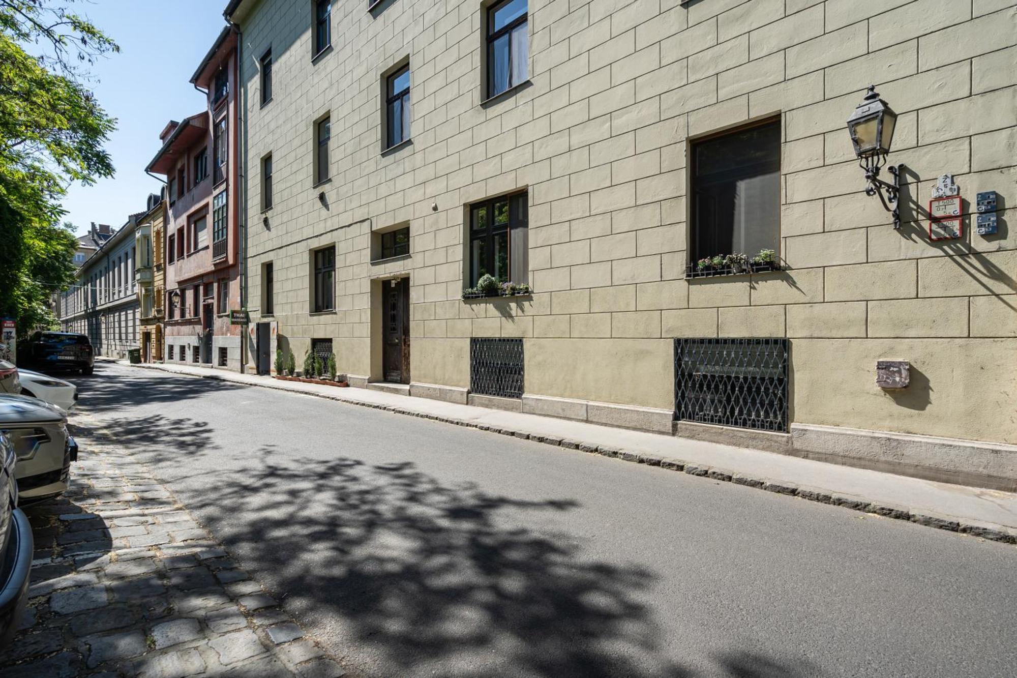 Castle Chainbridge Apartment Βουδαπέστη Εξωτερικό φωτογραφία